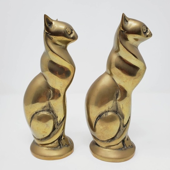 Mid-Century Brass Pair of Cat Statue Home Decor - Picture 2 of 7